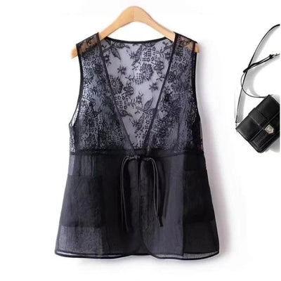 Emma™ Lace Top