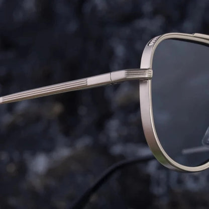 Bennet™ Retro Shades